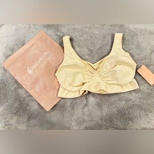 NEW: FEELING GIRL EVERYDAY WIRELESS BRA UNLINED SOFT BRA (LIGHT TAN)